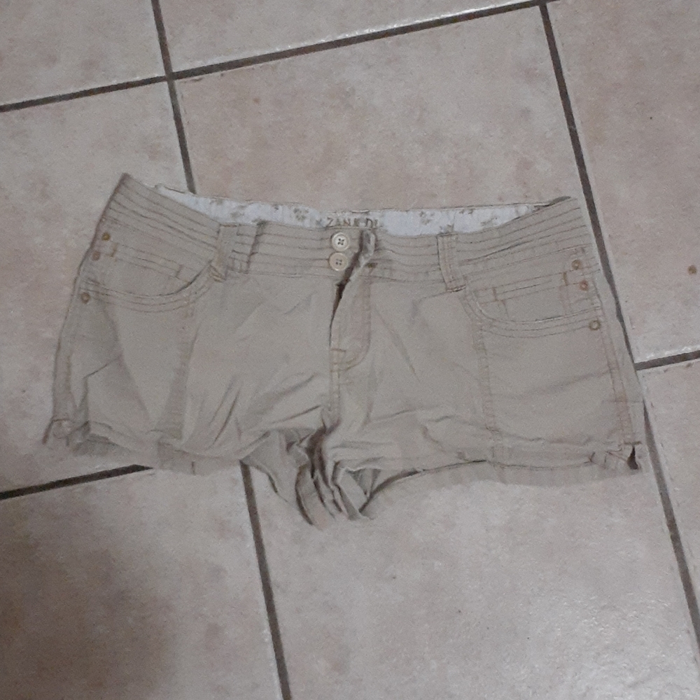 Barely worn